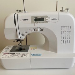 【ほぼ未使用】ブラザー　ミシン　ホワイト