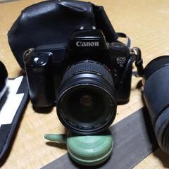 Canon　イオス　1000S、望遠レンズふたつと一緒にあげます