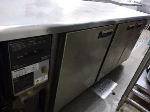 業務用冷蔵庫２台