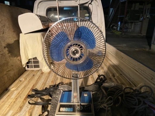 とってもレトロで希少な扇風機♪サンヨーの40年くらい前のやつです♪