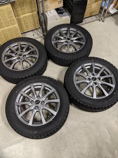 スタッドレスタイヤ　GOODYEAR ICENAVI 6 アルミホイールセット　15×5 1/2J