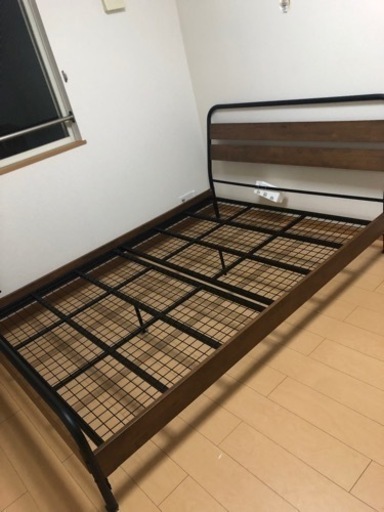 ダブルベッド