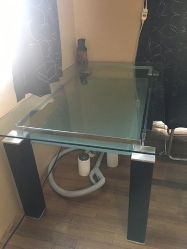 ガラステーブル ダイニングテーブル