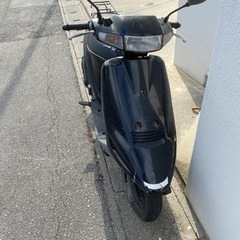 V100