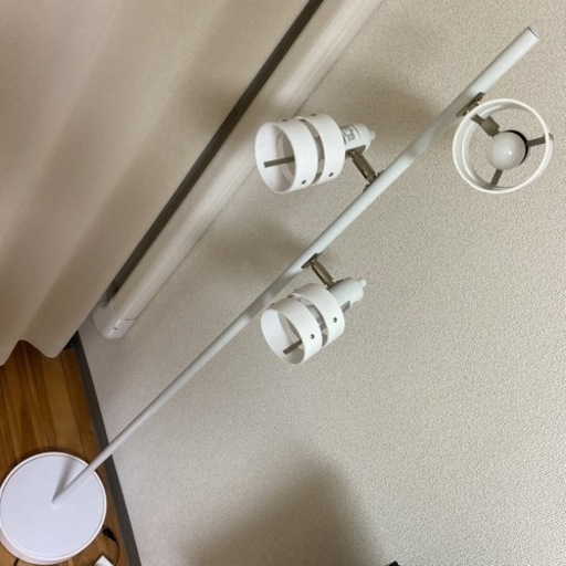 ニトリ　フロアランプ　美品