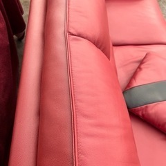 ニトリ　3人用本革ソファー　赤　値引不可の画像