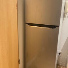 冷蔵庫　中古　Hisense　ダークシルバー HR-B2302 ...