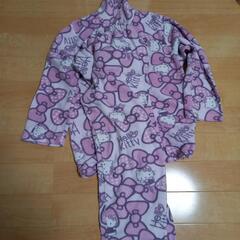キティちゃんパジャマ