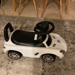 メルセデスベンツ車　電池で動く