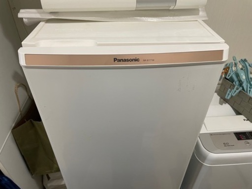 冷蔵庫　Panasonic NR-B177W(値下げしました)