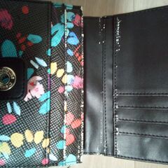 Desigual（デシグアル）の財布の画像