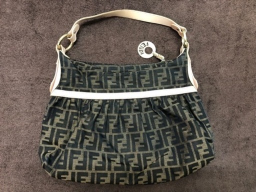 割引 フェンディ FENDI ズッカ柄 セミショルダー ハンドバッグ