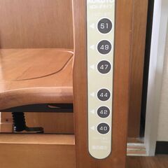 【無料】コクヨ・木製 勉強机の椅子の画像