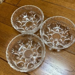 ガラス製　小鉢　3個セット　シンプルの画像