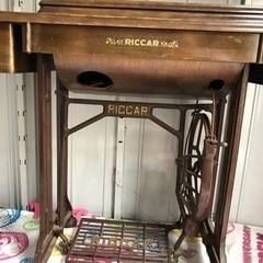 足踏みミシン