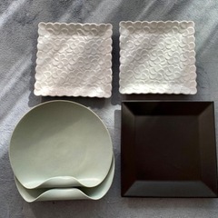 大きめのお皿無料でお譲りしますの画像