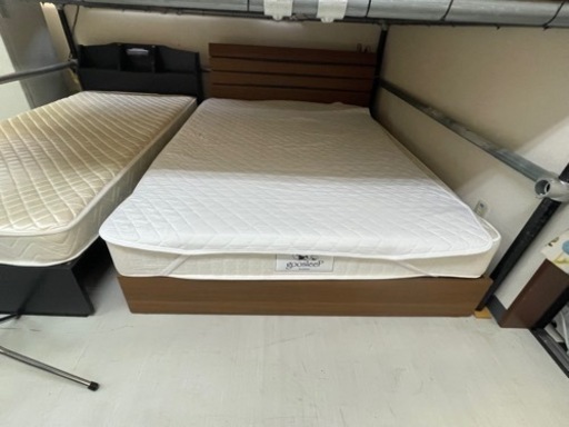 【リサイクルサービス八光　田上店　配達・設置OK】ダブルベット　ダークブラウン収納引出し２点　照明２口コンセント付