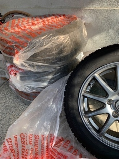 205/60R16 スタッドレス