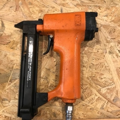 【中古】MAX エアネイラ TA-20A/P20FC