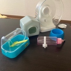 ハムスター飼育セット(現在取引中の為、受付は締め切らせていただきます)