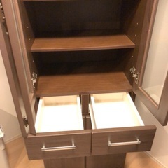 食器棚の画像