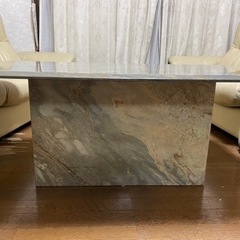 大理石テーブル