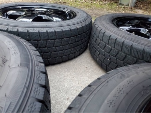 ICE NAVI 7 175/65R15 スタッドレス