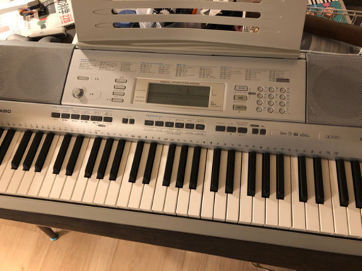 電子ピアノ