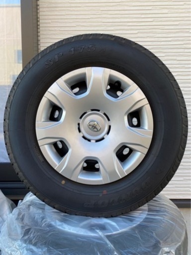 トヨタ　ハイエース　6型　純正タイヤ4本セット