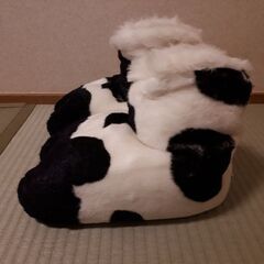 ボアスリッパ　牛柄の画像
