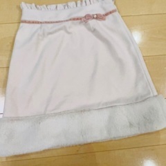 ロディスポット　ファー付きスカート