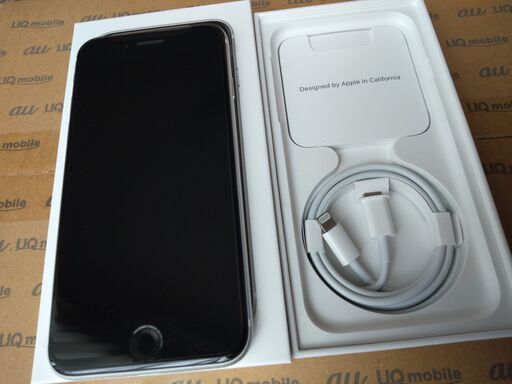 取引受付可能【新品】iphone SE　第２世代　64GB　白ホワイト　SIMロック解除済　未使用新品　SIMフリー　箱/付属品も全て