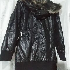 軽い！中綿デザインコート ファー　フード取外可の画像