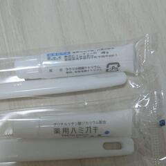 【未使用】ホテルアメニティ 3セット 旅行 トラベル①歯ブラシ、スポンジ、綿棒の画像