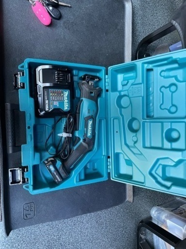 マキタ　10.8v レシプロソー