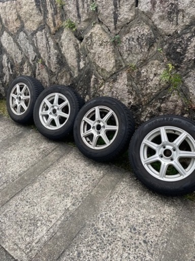 スタッドレスタイヤ　アルミホイール　セット　値下げ