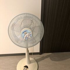 扇風機　かわいいシナモンロールカバー付き　リモコン付き