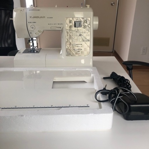 ジャガーjaguarミシン CDー2205  ぱねるパネルゴールド