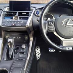 レクサス NX300h Fスポーツ ハイブリッド 4WD ムーンルーフ 充実装備の画像