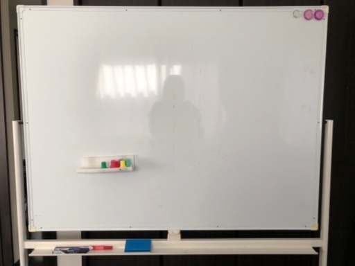 ホワイトボード　脚付き