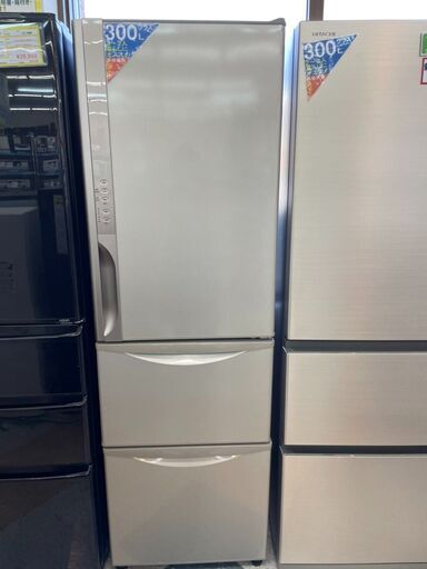 ✨HITACHI(日立) 315L冷蔵庫 ?定価￥89,800?製氷機能  R-K320FV ２０１５年✨