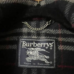 バーバリーダッフルコートの画像