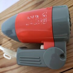 コイズミ　ヘアドライヤー　1000W　かなりコンパクトサイズ。古い物ですの画像