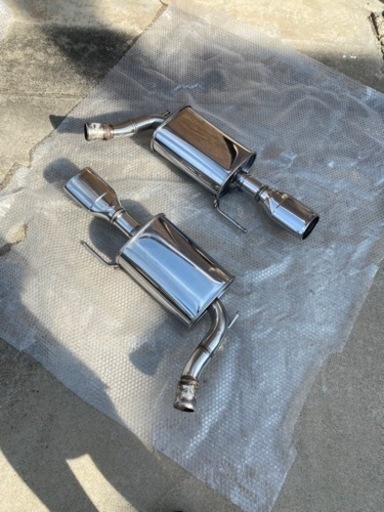 V36 セダン マフラー