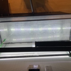 熱帯魚アクリル水槽　120cm フルセットの画像