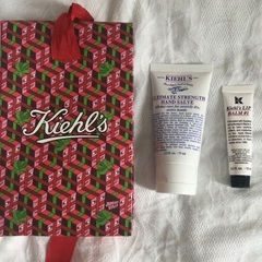 最後の値下げ！キールズ　リップクリームとハンドクリーム２種類、資...