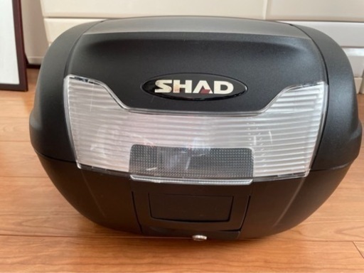 SHAD SH40 リアボックス　シャッド　40リットル