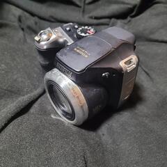 お得！　ネオ一眼　富士フィルム　s8100