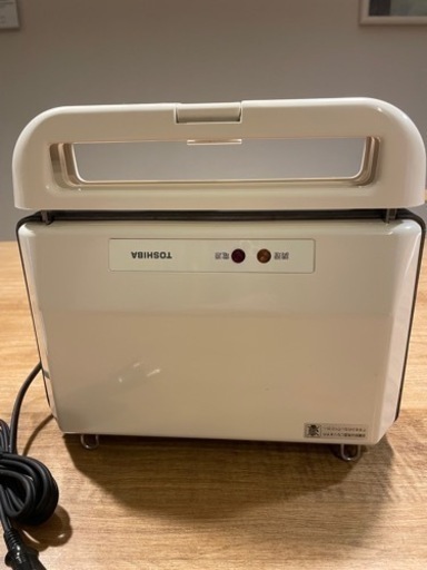 ホットサンドトースター　TOSHIBA