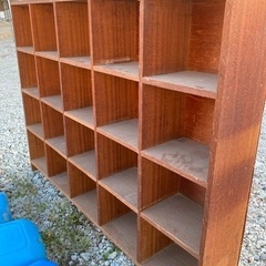 レトロな収納棚